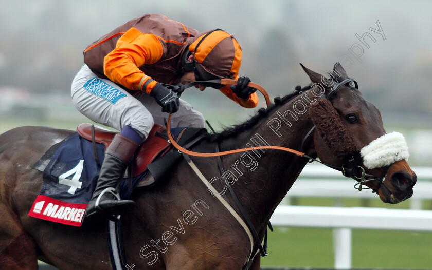 The-Young-Master-0007 
 THE YOUNG MASTER (Sam Waley-Cohen) wins The Markel Insurance Amateur Riders Handicap Chase
Cheltenham 16 Nov 2018 - Pic Steven Cargill / Racingfotos.com