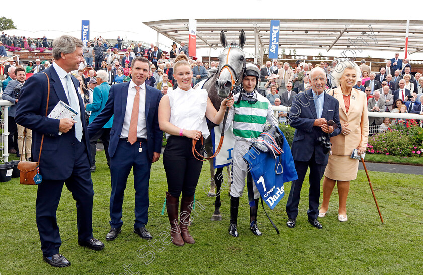 Alpinista-0020 
 ALPINISTA (Luke Morris) winner of The Darley Yorkshire Oaks
York 18 Aug 2022 - Pic Steven Cargill / Racingfotos.com