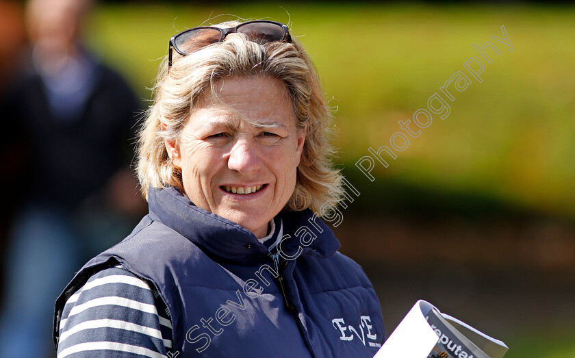 Eve-Johnson-Houghton-0001 
 EVE JOHNSON HOUGHTON at Ascot Yearling Sale 12 Sep 2017 - Pic Steven Cargill / Racingfotos.com