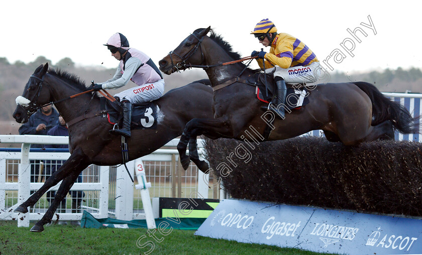 Overtown-Express-and-Magic-Saint-0002 
 MAGIC SAINT (right, Harry Cobden) jumps with OVERTOWN EXPRESS (left, Noel Fehily)
Ascot 22 Dec 2018 - Pic Steven Cargill / Racingfotos.com