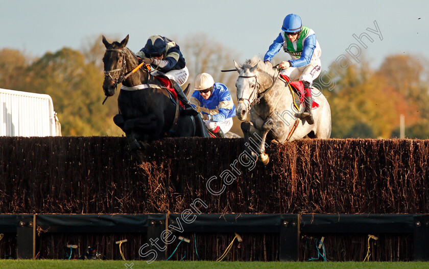 Better-Days-0001 
 BETTER DAYS (right, Sam Twiston-Davies) beats HEROES OR GHOSTS (left) in The Matchbook Casino Handicap Chase Kempton 22 Oct 2017 - Pic Steven Cargill / Racingfotos.com