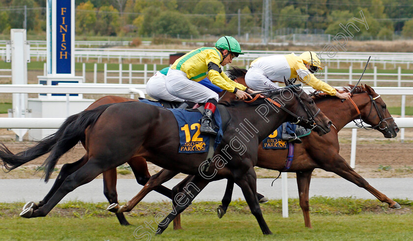 Corinthia-Knight-0007 
 CORINTHIA KNIGHT (Luke Morris) beats PUDS (left) in The Clarion Sign Bro Park Sprint Championship
Bro Park, Sweden 22 Sep 2019 - Pic Steven Cargill / Racingfotos.com