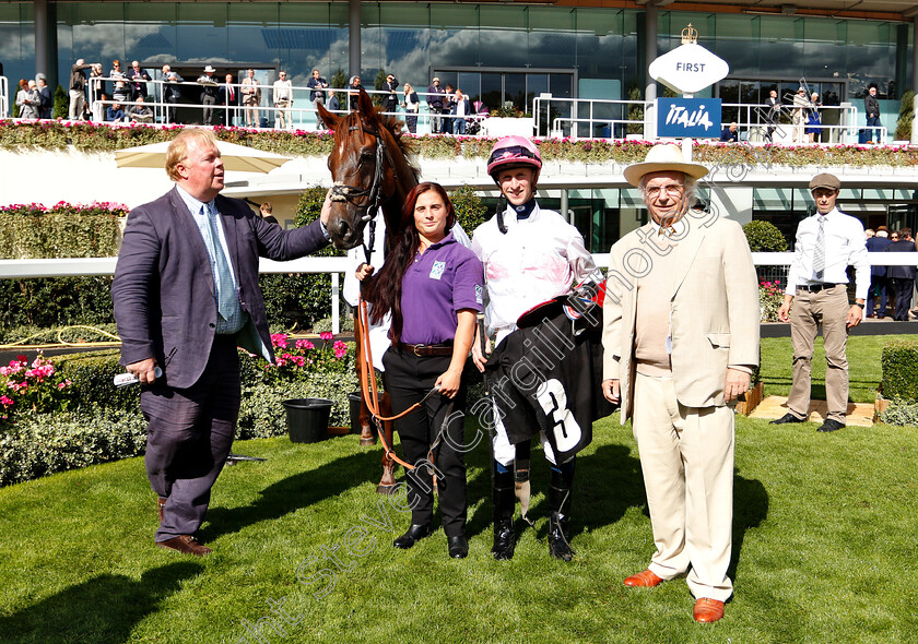 What-A-Welcome-0009 
 WHAT A WELCOME (Joey Haynes) with trainer Patrick Chamings (left) after The Victoria Racing Club Handicap
Ascot 7 Sep 2018 - Pic Steven Cargill / Racingfotos.com