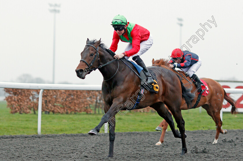 Nordic-Passage-0008 
 NORDIC PASSAGE (Robert Havlin) wins The Bet At racinguk.com Novice Median Auction Stakes Div2 Kempton 11 Apr 2018 - Pic Steven Cargill / Racingfotos.com