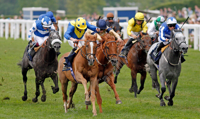 Dream-Of-Dreams-0004 
 DREAM OF DREAMS (centre, Ryan Moore) beats GLEN SHIEL (2nd right) and ART POWER (right) in The Diamond Jubilee Stakes
Royal Ascot 19 Jun 2021 - Pic Steven Cargill / Racingfotos.com