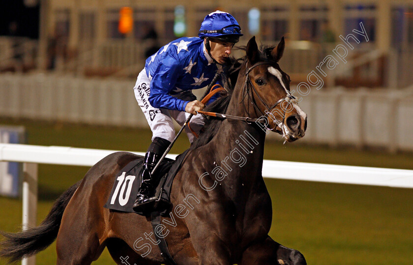 Kiss-Me-Daily-0001 
 KISS ME DAILY (Richard Kingscote) Chelmsford 23 Nov 2017 - Pic Steven Cargill / Racingfotos.com