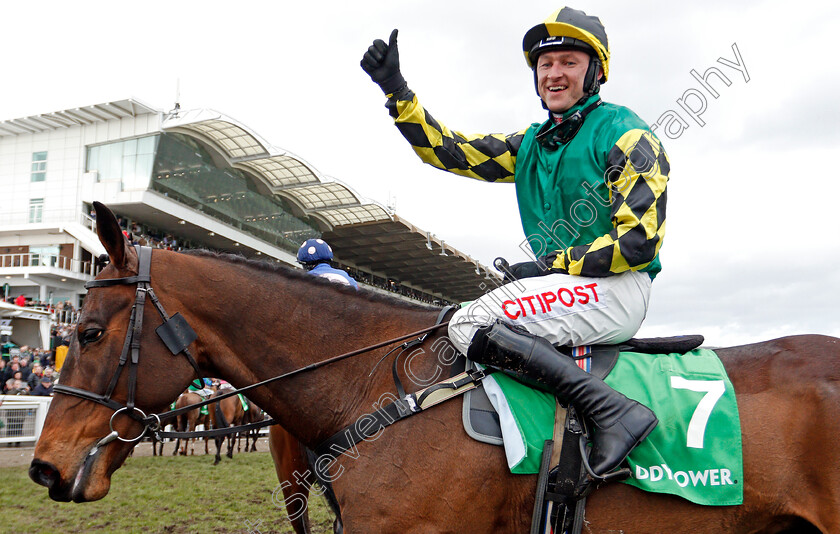 Lisnagar-Oscar-0009 
 LISNAGAR OSCAR (Adam Wedge) after The Paddy Power Stayers Hurdle
Cheltenham 12 Mar 2020 - Pic Steven Cargill / Racingfotos.com