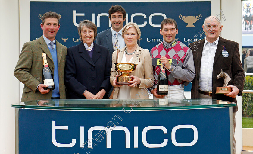 Barel-Of-Laughs-0014 
 Presentation for The Timico Mixed Open Gold Cup Final Hunters Chase Cheltenham 4 May 2018 - Pic Steven Cargill / Racingfotos.com