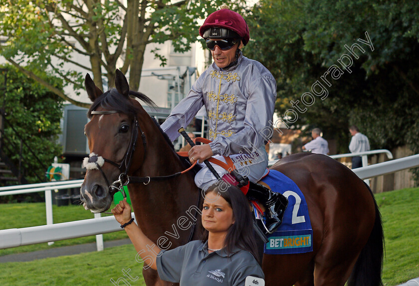 Abdon-0001 
 ABDON (Frankie Dettori) Sandown 2 Sep 2017 - Pic Steven Cargill / Racingfotos.com