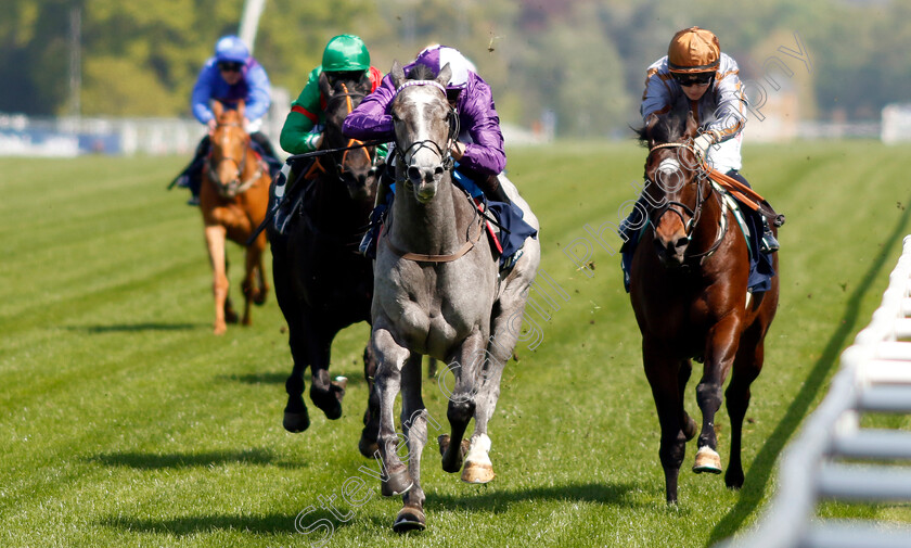 Maximum-Impact-0003 
 MAXIMUM IMPACT (left, Kevin Stott) beats ACTION POINT (right) in The Royal Ascot Two-Year-Old Trial EBF Conditions Stakes
Ascot 3 May 2023 - Pic Steven Cargill / Racingfotos.com