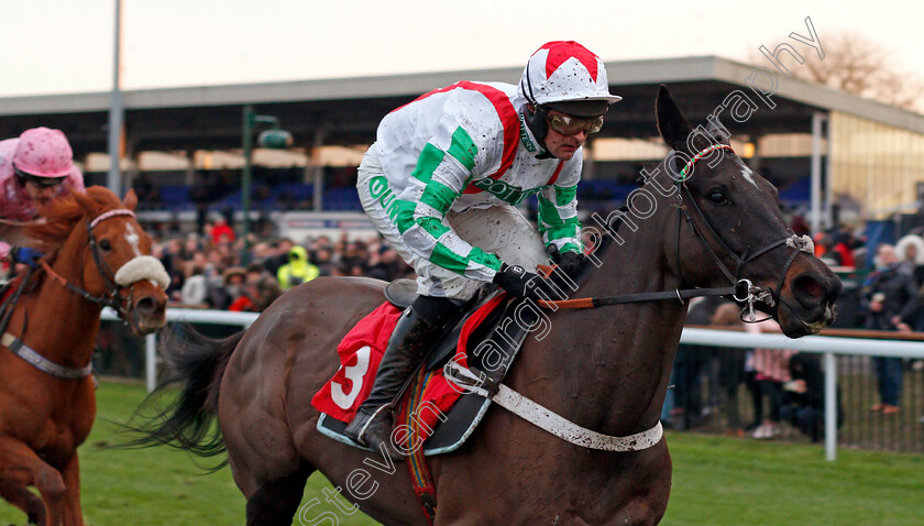 Kayf-Grace-0003 
 KAYF GRACE (Nico de Boinville) wins The 32Red Download The App Handicap Hurdle Kempton 27 Dec 2017 - Pic Steven Cargill / Racingfotos.com