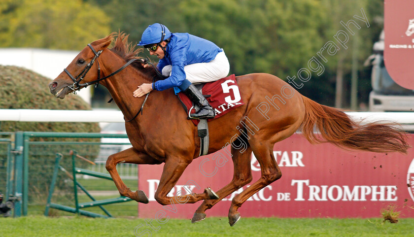 Space-Blues-0006 
 SPACE BLUES (William Buick) wins The Qatar Prix de la Foret
Longchamp 3 Oct 2021 - Pic Steven Cargill / Racingfotos.com