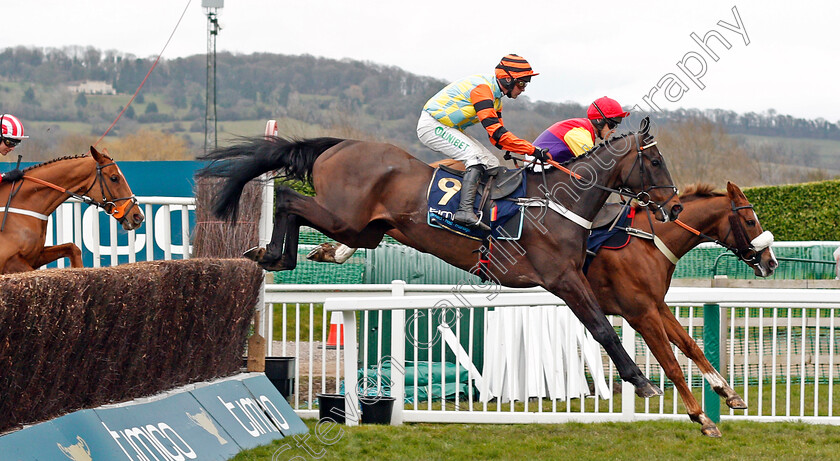 Native-River-0004 
 NATIVE RIVER (Richard Johnson) beats MIGHT BITE (centre) in The Timico Cheltenham Gold Cup Cheltenham 16 mar 2018 - Pic Steven Cargill / Racingfotos.com