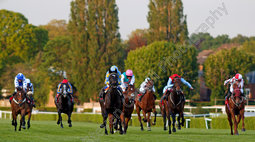 Dashing-Roger-0001 
 DASHING ROGER (centre, Marco Ghiani) beats SWORD BEACH (right) in The Coral Whitsun Cup Handicap
Sandown 27 May 2021 - Pic Steven Cargill / Racingfotos.com