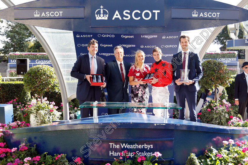 Silver-Quartz-0009 
 Presentation for The Weatherbys Handicap
Ascot 7 Sep 2018 - Pic Steven Cargill / Racingfotos.com