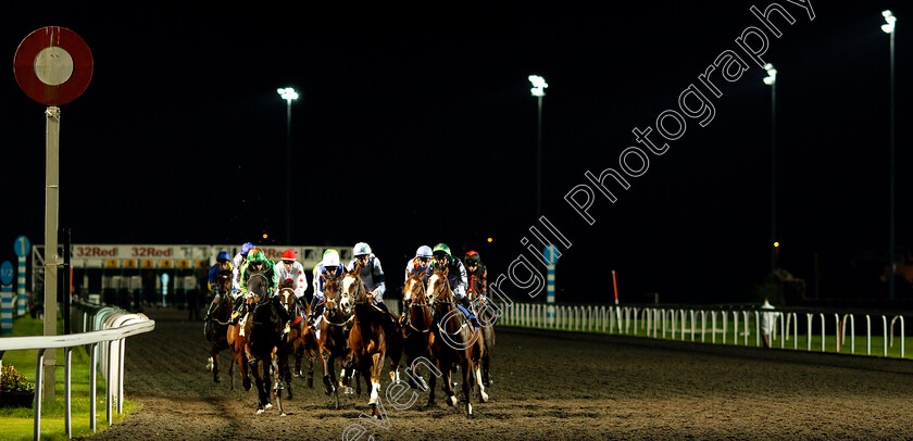 Wine-List-0003 
 WINE LIST (centre, Oisin Murphy) shares the lead with a circuit to go on his way to winning The Close Brothers Business Finance Median Auction Maiden Stakes Kempton 11 Oct 2017 - Pic Steven Cargill / Racingfotos.com