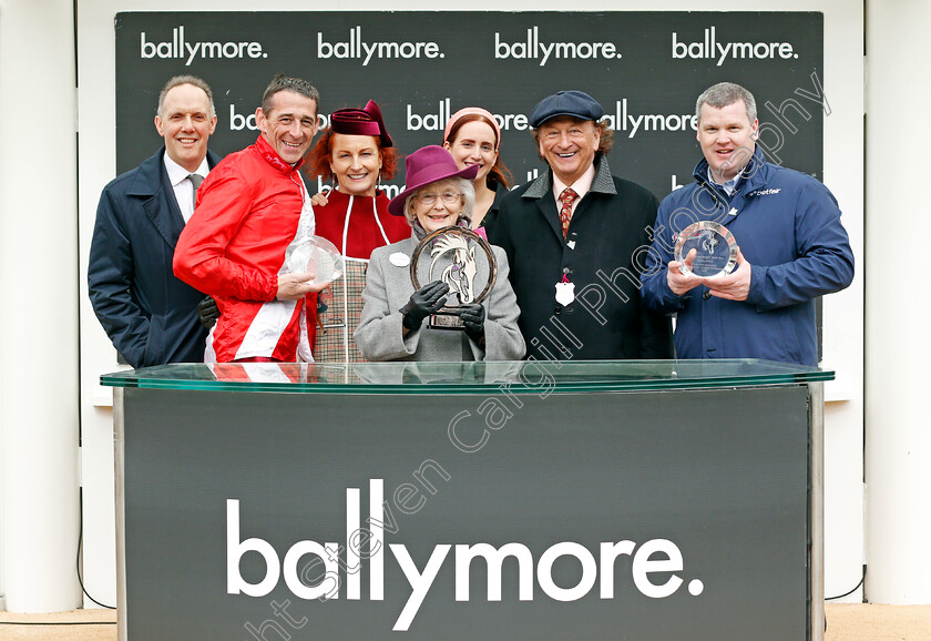 Envoi-Allen-0009 
 Presentation to Patricia Thompson, Gordon Elliott and Davy Russell for The Ballymore Novices Hurdle won by ENVOI ALLEN
Cheltenham 11 Mar 2020 - Pic Steven Cargill / Racingfotos.com