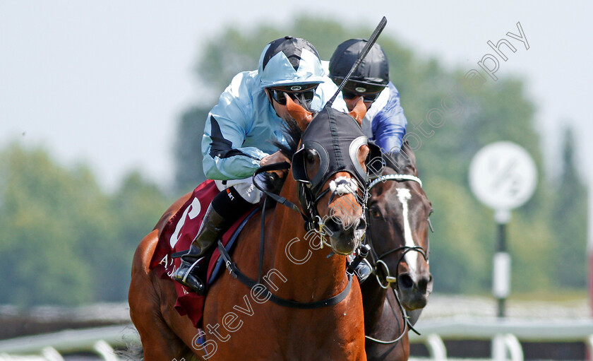 Never-Back-Down-0004 
 NEVER BACK DOWN (Silvestre De Sousa) wins The Shalaa Carnarvon Stakes Newbury 19 May 2018 - PIc Steven Cargill / Racingfotos.com