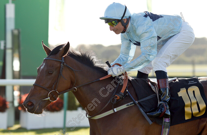 Sunday-Star-0006 
 SUNDAY STAR (Gerald Mosse) wins The Blandford Bloodstock Maiden Fillies Stakes Div1
Newmarket 29 Sep 2018 - Pic Steven Cargill / Racingfotos.com