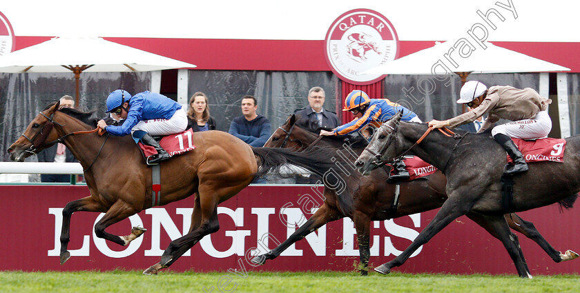 Wild-Illusion-0004 
 WILD ILLUSION (William Buick) beats HOMERIQUE (right) in The Prix De L'Opera
Longchamp 7 Oct 2018 - Pic Steven Cargill / Racingfotos.com