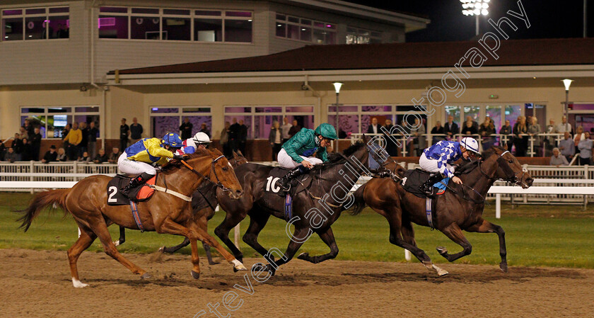 Smart-Connection-0002 
 SMART CONNECTION (right, Kieran O'Neill) beats AIGUILLETTE (centre, William Buick) and ZEFFERINO (left, Ellie MacKenzie)
Chelmsford 14 Oct 2021 - Pic Steven Cargill / Racingfotos.com