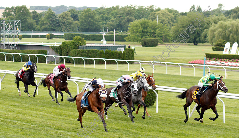 Amade-0002 
 AMADE (centre, Flavien Prat) beats ARKLOW (right) in The Belmont Gold Cup Invitational
Belmont Park USA, 7 Jun 2019 - Pic Steven Cargill / Racingfotos.com