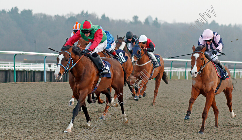 Roy s-Legacy-0003 
 ROY'S LEGACY (Charlie Bennett) beats NAG'S WAG (right) in The Betway Dash Handicap Lingfield 3 Mar 2018 - Pic Steven Cargill / Racingfotos.com