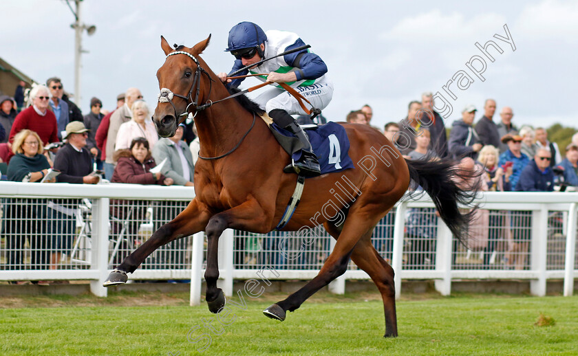 Glenfinnan-0003 
 GLENFINNAN (Ryan Moore) wins The British Stallion Studs EBF Maiden Stakes
Yarmouth 15 Sep 2022 - Pic Steven Cargill / Racingfotos.com