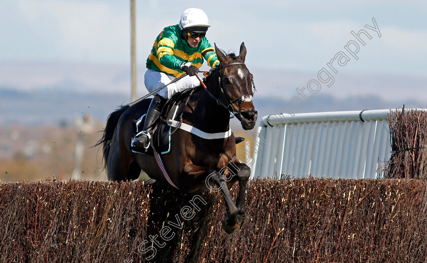 Chantry-House-0003 
 CHANTRY HOUSE (Nico de Boinville) wins The Betway Mildmay Novices Chase
Aintree 9 Apr 2021 - Pic Steven Cargill / Racingfotos.com