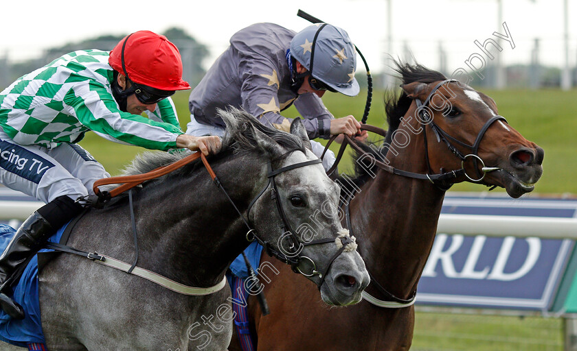 Gabrial-The-Wire-0006 
 GABRIAL THE WIRE (right, Paul Hanagan) beats PAXOS (left) in The Irish Thoroughbred Marketing Handicap
York 11 Jun 2021 - Pic Steven Cargill / Racingfotos.com