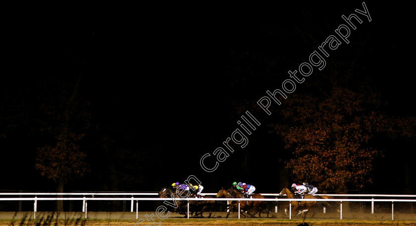 Breaking-Records-0002 
 BREAKING RECORDS (centre, Ray Dawson) wins The £20 Free Bets At totesport.com Apprentice Handicap
Chelmsford 29 Nov 2018 - Pic Steven Cargill / Racingfotos.com