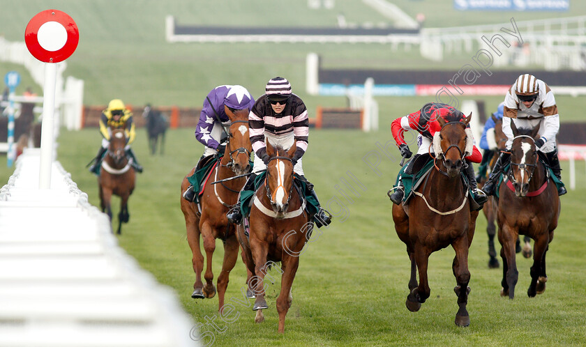 Uno-Mas-0004 
 UNO MAS (right, Jack Tudor) beats CORNBOROUGH (left) in The Cheltenham Pony Racing Authority Graduates Handicap Hurdle
Cheltenham 17 Apr 2019 - Pic Steven Cargill / Racingfotos.com