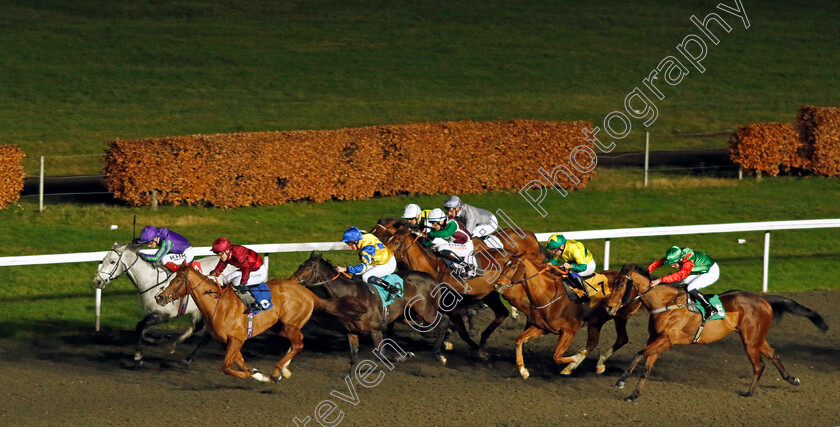 Mclean-House-0001 
 MCLEAN HOUSE (red, William Carver) beats SOAR ABOVE (farside) in The Alexander Bienz Kindred Spirit Handicap
Kempton 13 Dec 2023 - Pic Steven Cargill / Racingfotos.com