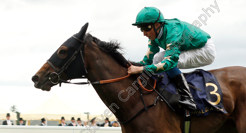 Aljazzi-0004 
 ALJAZZI (William Buick) wins The Duke Of Cambridge Stakes
Royal Ascot 20 Jun 2018 - Pic Steven Cargill / Racingfotos.com