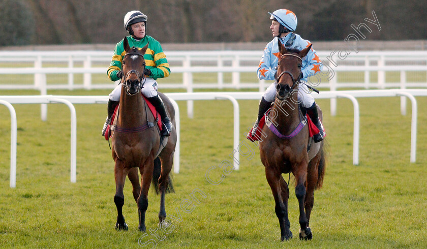 Defi-Du-Seuil-0008 
 DEFI DU SEUIL (left, Barry Geraghty) with UN DE SCEAUX (right, Paul Townend) in The Matchbook Clarence House Chase
Ascot 18 Jan 2020 - Pic Steven Cargill / Racingfotos.com