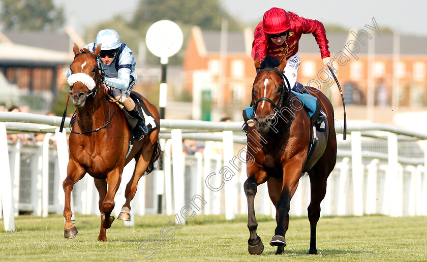 Legends-Of-War-0003 
 LEGENDS OF WAR (right, Oisin Murphy) beats BAROSSA RED (left) in The Compton Beauchamp Estates Ltd EBF Novice Stakes
Newbury 26 Jul 2018 - Pic Steven Cargill / Racingfotos.com