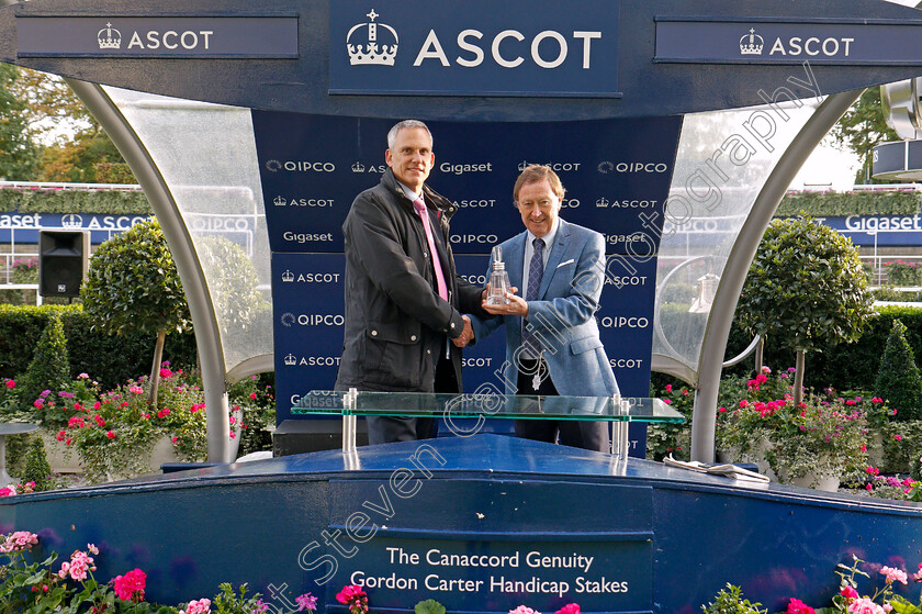 Dominating-0009 
 Presentation for The Canaccord Genuity Gordon Carter Handicap Ascot 6 Oct 2017 - Pic Steven Cargill / Racingfotos.com