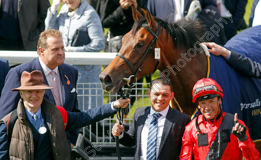 Emily-Upjohn-0013 
 EMILY UPJOHN (Frankie Dettori) after The Tattersalls Musidora Stakes
York 11 May 2022 - Pic Steven Cargill / Racingfotos.com