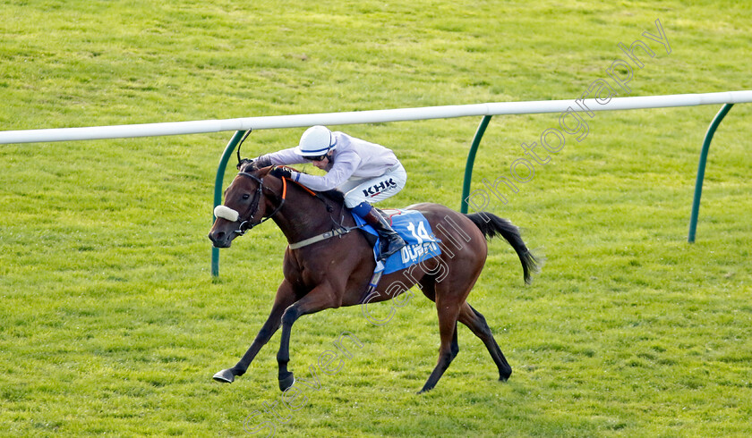 Run-For-Oscar-0005 
 RUN FOR OSCAR (David Egan) wins The Club Godolphin Cesarewitch Handicap
Newmarket 8 Oct 2022 - Pic Steven Cargill / Racingfotos.com