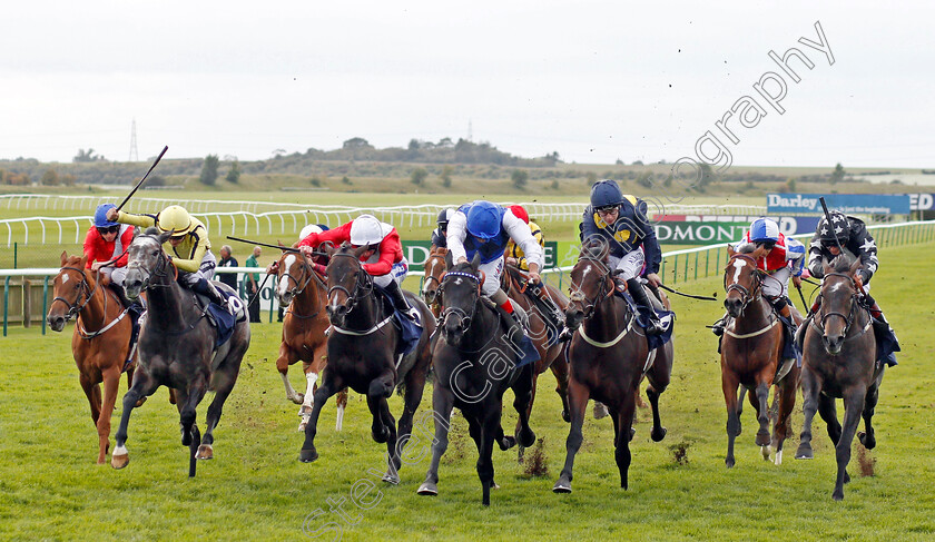 Awesometank-0001 
 AWESOMETANK (centre, Andrea Atzeni) beats DARK LIBERTY (2nd left) and CLUBBABLE (3rd left) in The British EBF Jersey Lily Fillies Nursery Newmarket 30 Sep 2017 - Pic Steven Cargill / Racingfotos.com