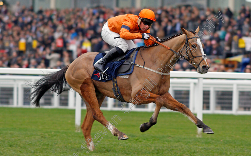 Sam-Spinner-0008 
 SAM SPINNER (Joe Colliver) wins The JLT Reve De Sivola Long Walk Hurdle Ascot 23 Dec 2017 - Pic Steven Cargill / Racingfotos.com