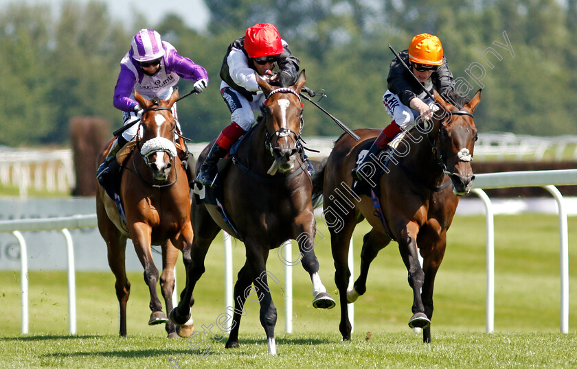 Golden-Bugle-0003 
 GOLDEN BUGLE (centre, Frankie Dettori) beats QUENELLE D'OR (right) in The bet365 Fillies Handicap
Newbury 16 Jul 2021 - Pic Steven Cargill / Racingfotos.com