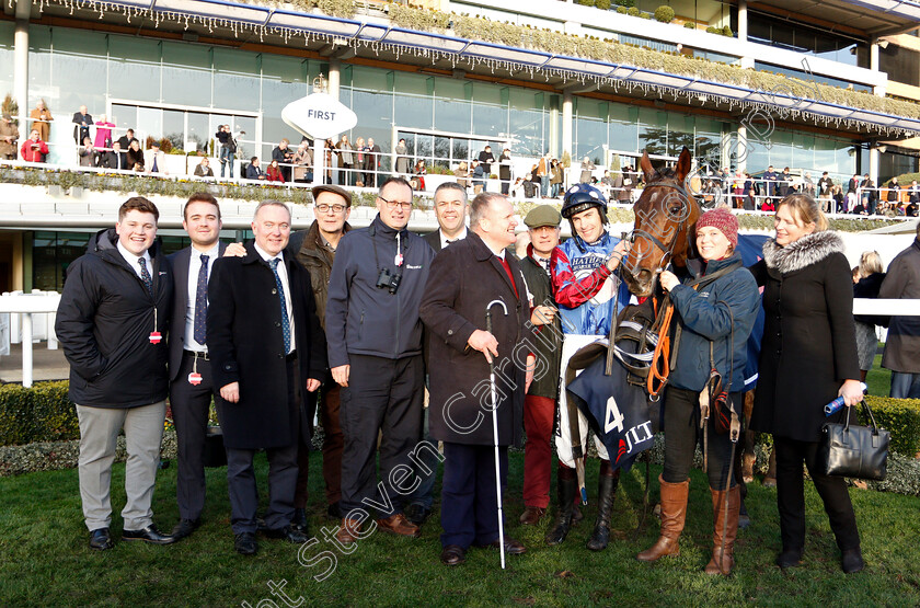 Paisley-Park-0013 
 PAISLEY PARK (Aidan Coleman) with trainer Emma Lavelle, owner Andrew Gemmell and friends after The JLT Long Walk Hurdle
Ascot 22 Dec 2018 - Pic Steven Cargill / Racingfotos.com