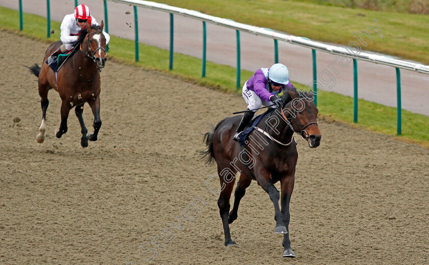 Dash-Of-Spice-0004 
 DASH OF SPICE (Sean Levey) wins The Betway Maiden Stakes Lingfield 13 Dec 2017 - Pic Steven Cargill / Racingfotos.com