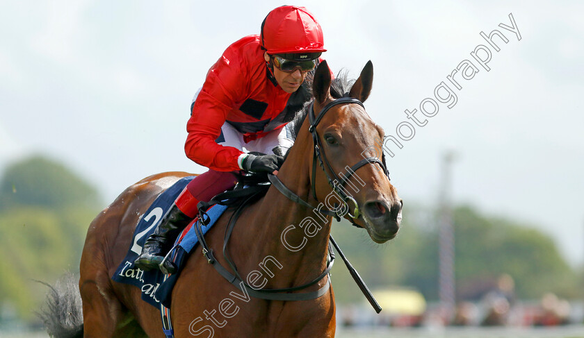 Emily-Upjohn-0007 
 EMILY UPJOHN (Frankie Dettori) wins The Tattersalls Musidora Stakes
York 11 May 2022 - Pic Steven Cargill / Racingfotos.com