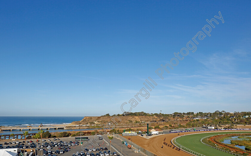 Ballydoyle-0001 
 Ballydoyle string of Aidan O'Brien where turf meets the surf
Del Mar USA 30 Oct 2024 - Pic Steven Cargill / Racingfotos.com