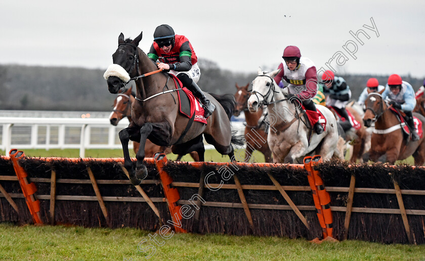 Hunters-Call-0006 
 HUNTERS CALL (Jack Kennedy) wins The Racing Welfare Handicap Hurdle Ascot 23 Dec 2017 - Pic Steven Cargill / Racingfotos.com