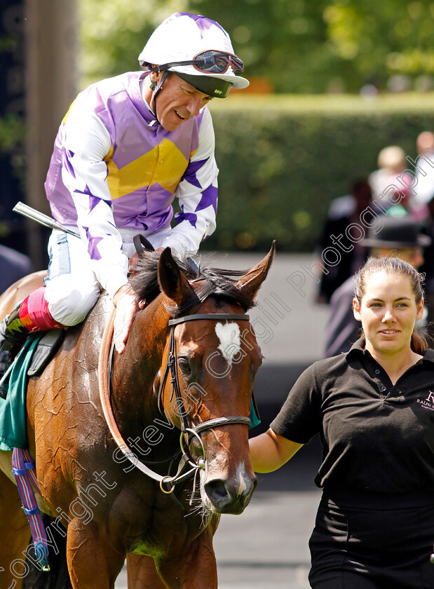 Lezoo-0009 
 LEZOO (Frankie Dettori) winner of The Princess Margaret Keeneland Stakes
Ascot 23 Jul 2022 - Pic Steven Cargill / Racingfotos.com