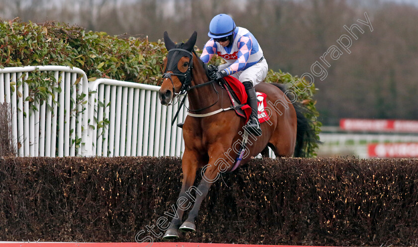 Nickle-Back-0001 
 NICKLE BACK (James Best) wins The Virgin Bet Scilly Isles Novices Chase
Sandown 3 Feb 2024 - Pic Steven Cargill / Racingfotos.com