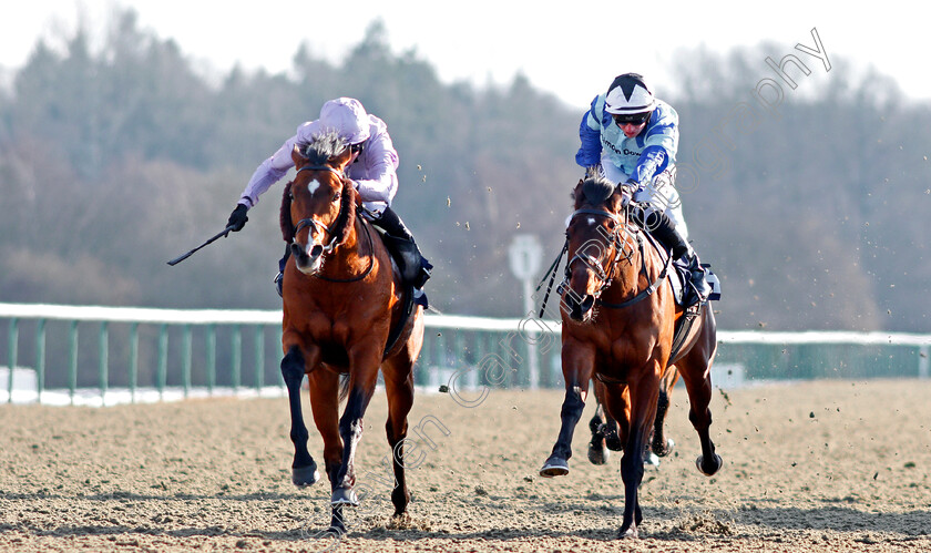 Abe-Lincoln-0003 
 ABE LINCOLN (left, Ryan Moore) beats EMENEM (right) in The Betway Handicap Lingfield 27 Feb 2018 - Pic Steven Cargill / Racingfotos.com